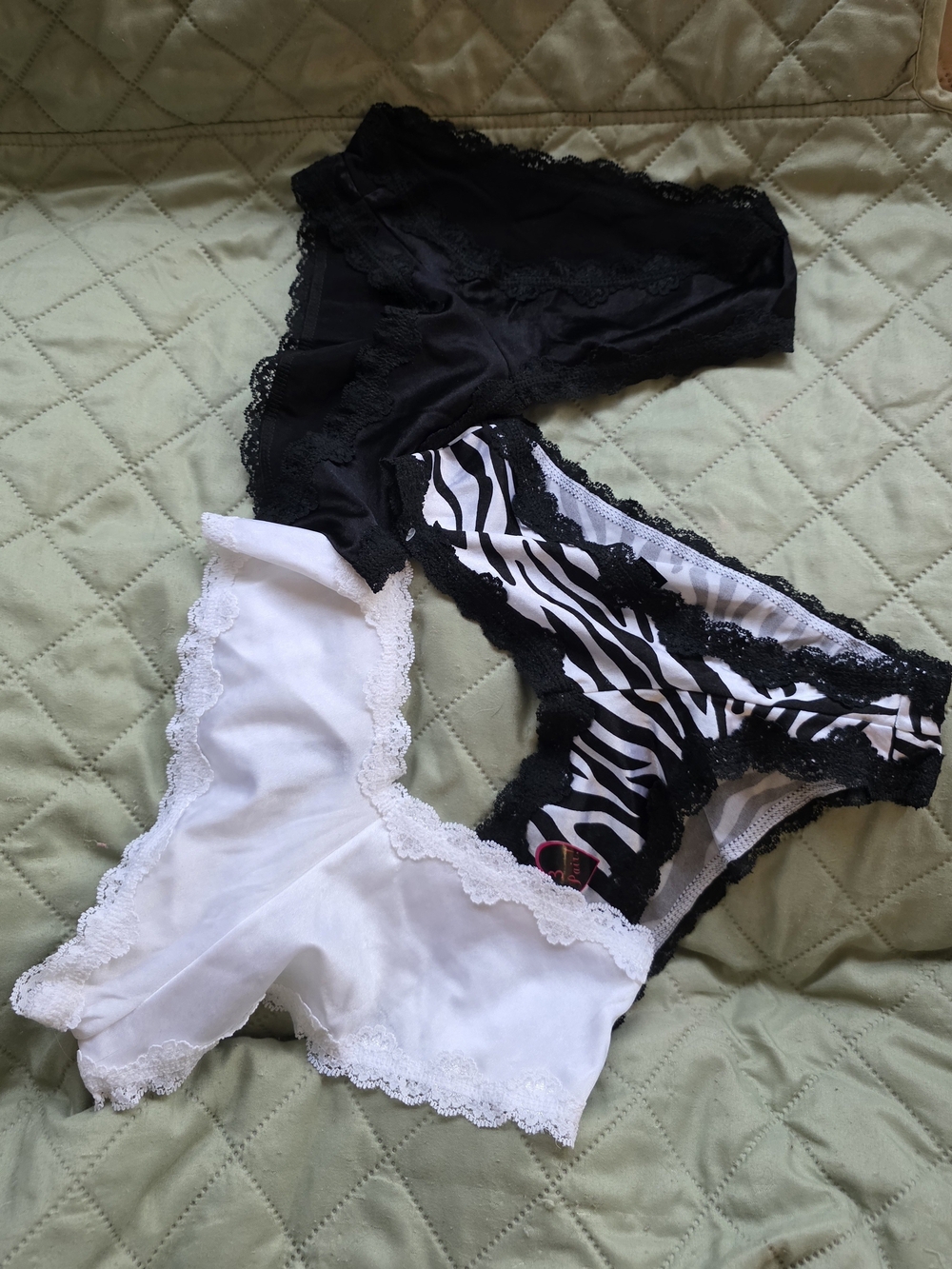 NEW-Smart & Sexy 3 Pack Small Lace-Trim Women’s Bikini (PACK#3)